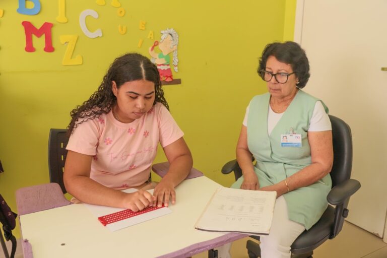 CER de Araguaína transforma vidas por meio da reabilitação visual e devolve autonomia aos pacientes